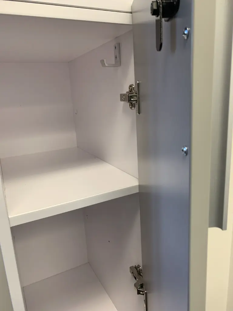 Workstations (5).webp