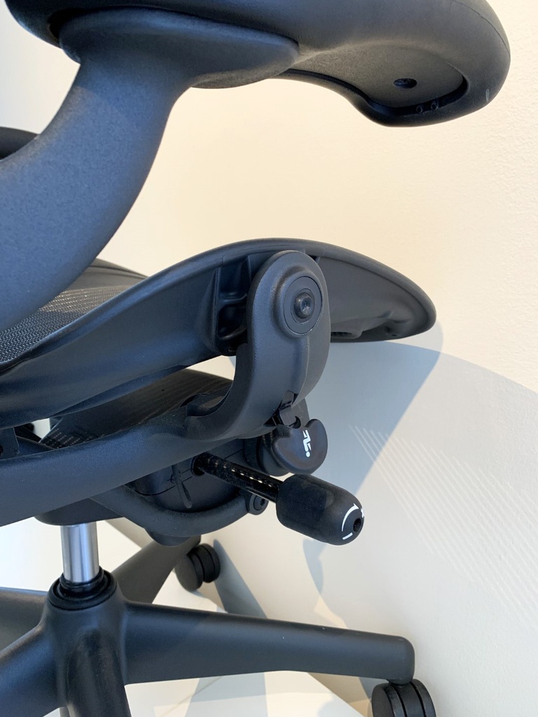 Aeron Lumbar & Adjustable Arms UpDown Tension